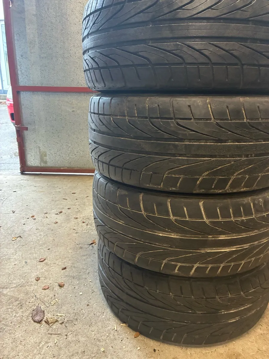 Dunlop direzza tyres and Merc A Class alloys - Image 2