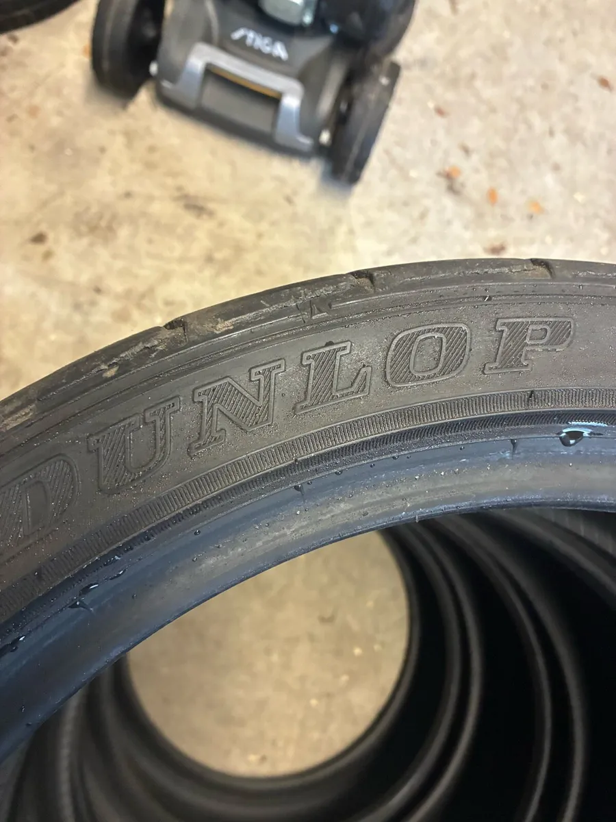 Dunlop direzza tyres and Merc A Class alloys - Image 1