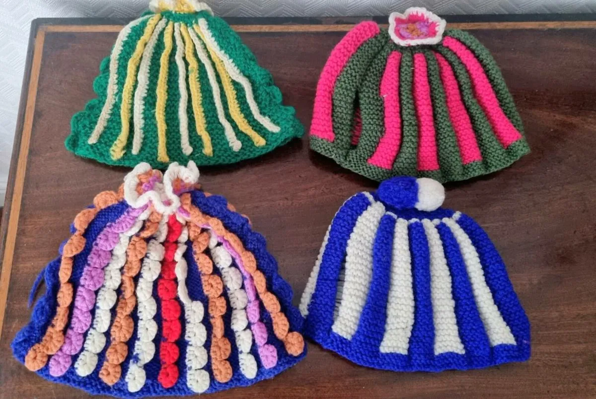 Hand Knitted Tea Cosy Set - Image 1