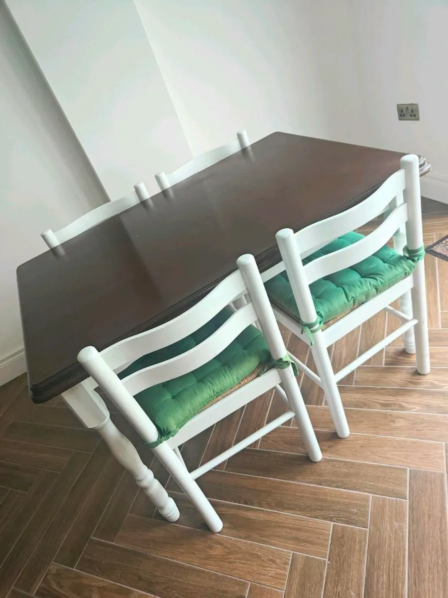 Solid wood table and 4 chairs - Image 1