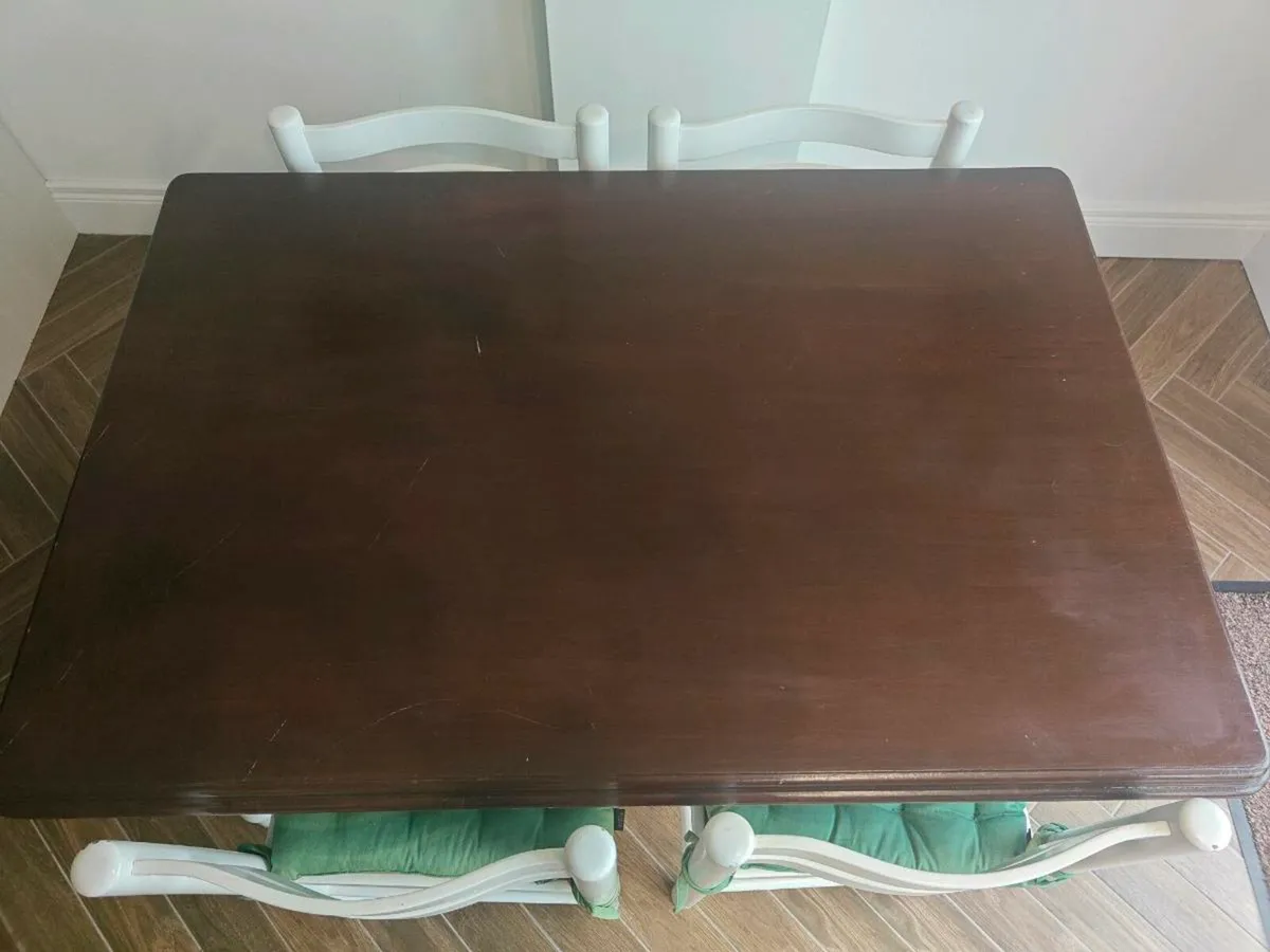 Solid wood table and 4 chairs - Image 3