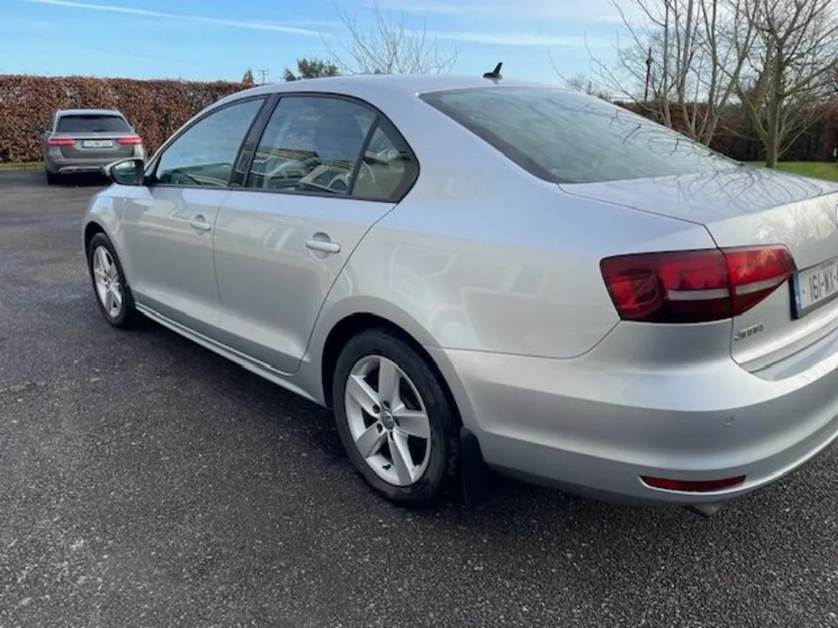 Volkswagen Jetta 2016 (extremely low mileage) - Image 3