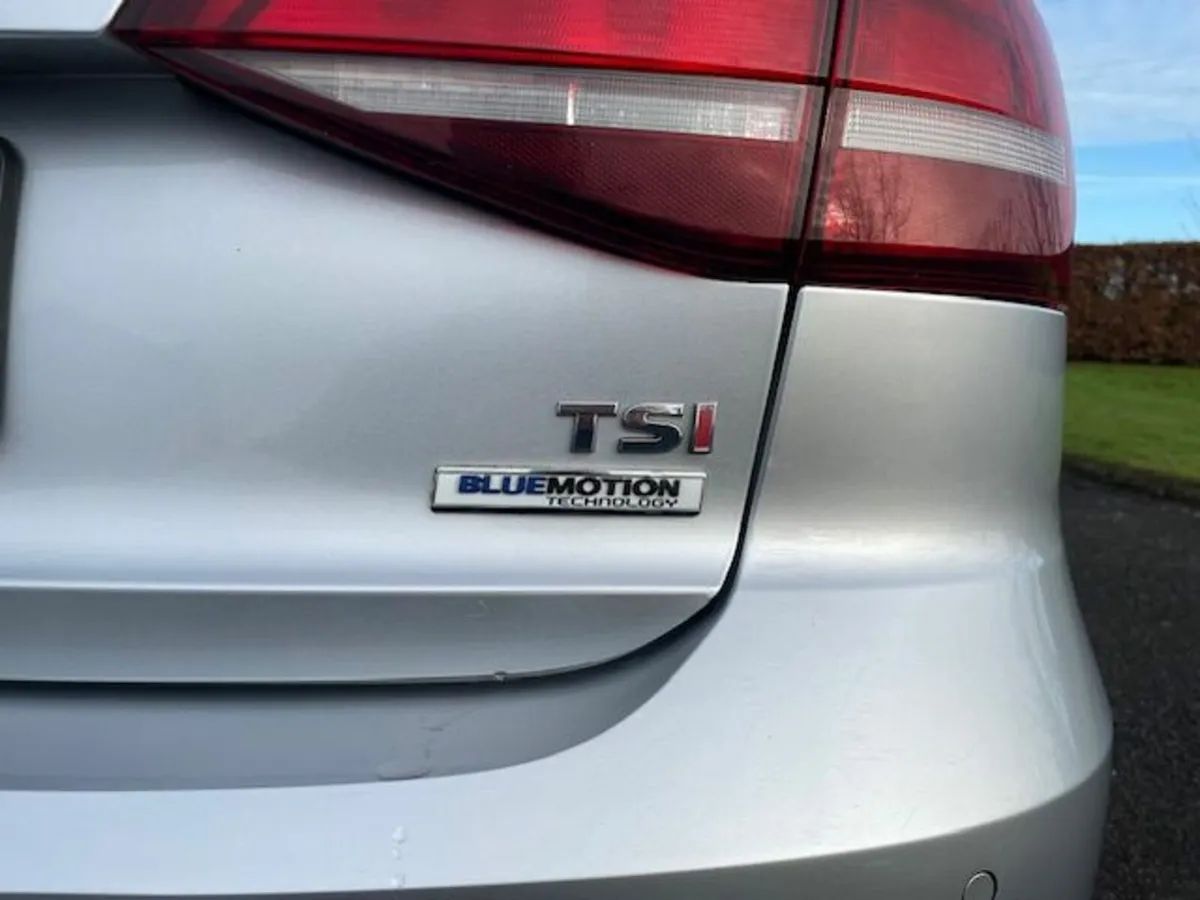 Volkswagen Jetta 2016 (extremely low mileage) - Image 4