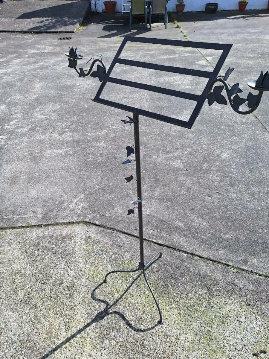 Wrought iron reading or music stand - Image 1