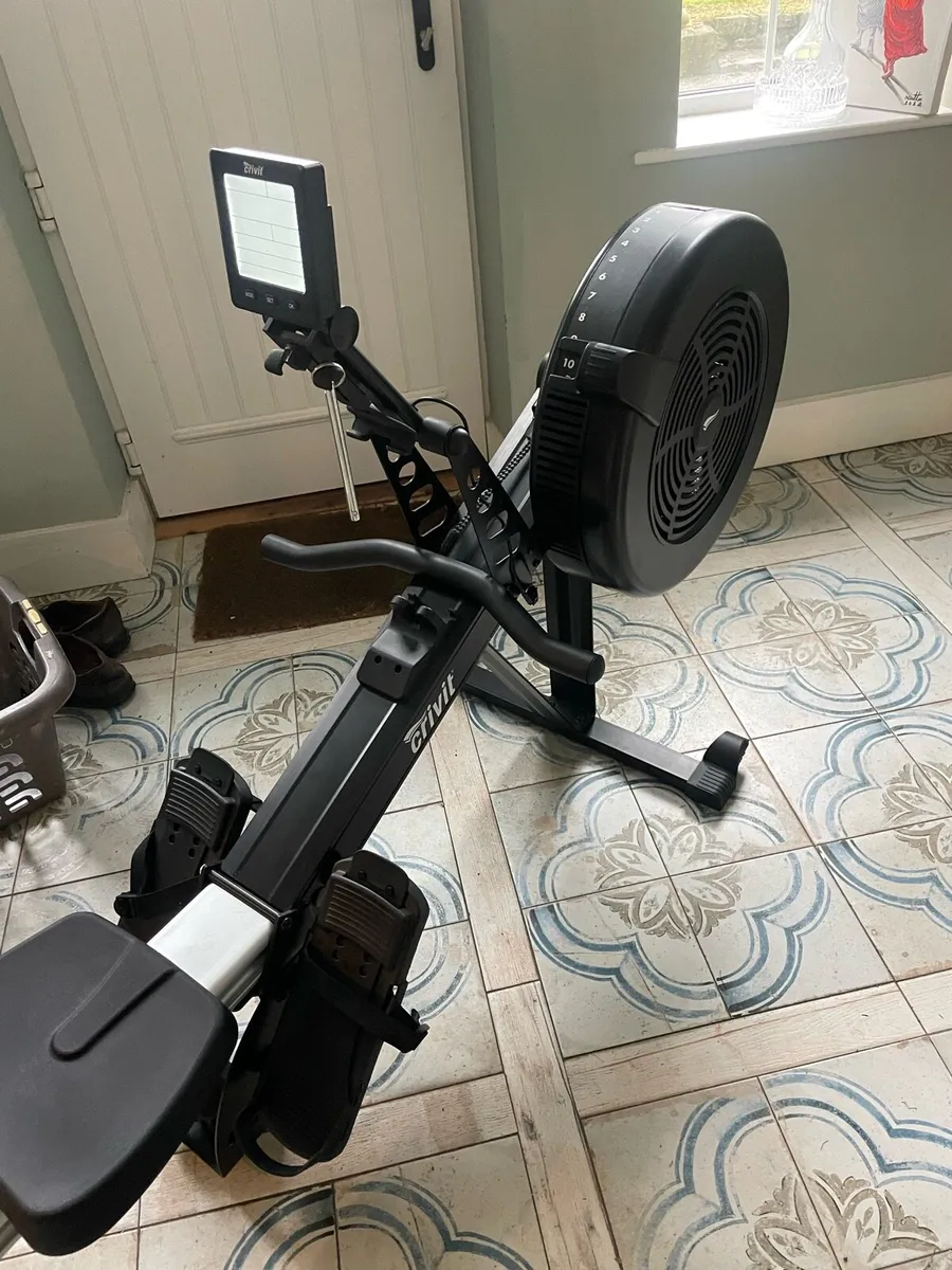 Rowing Machine - Image 1