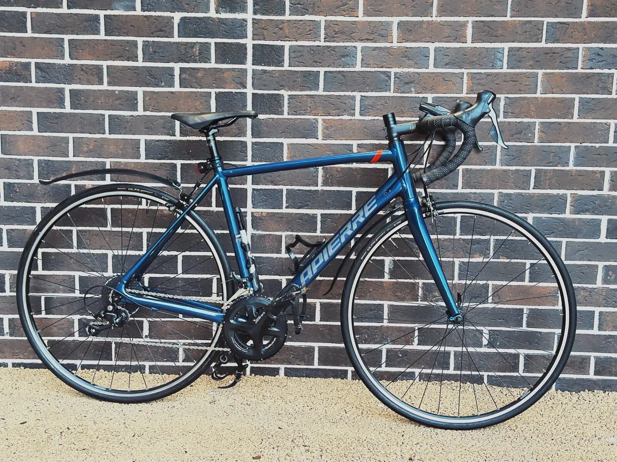 Lapierre Road Bike Medium Size - Image 1