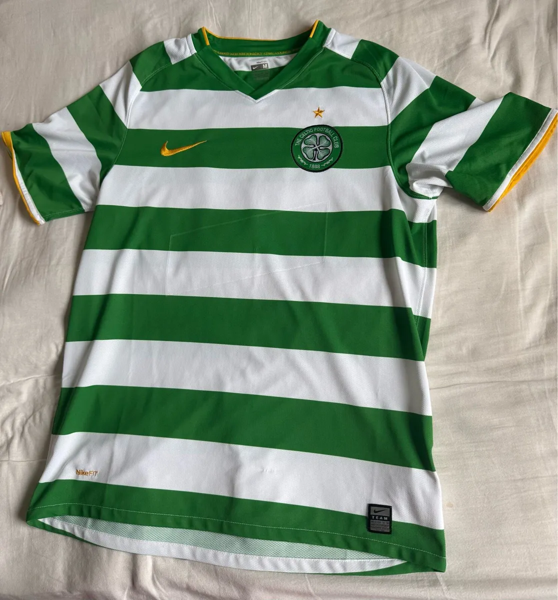 Celtic fc jersey - Image 1