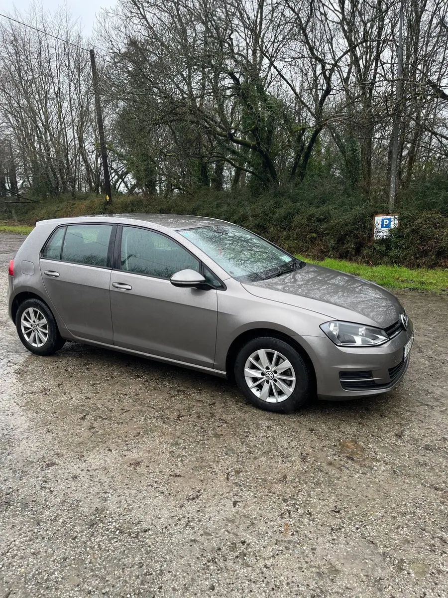 Volkswagen Golf 2013 - Image 1