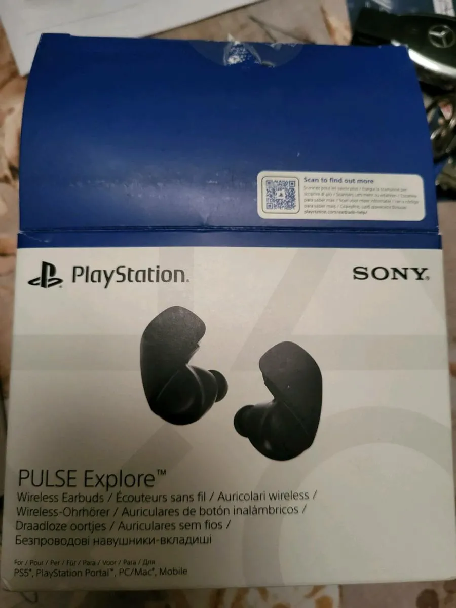 PlayStation pulse explore ear buds - Image 1