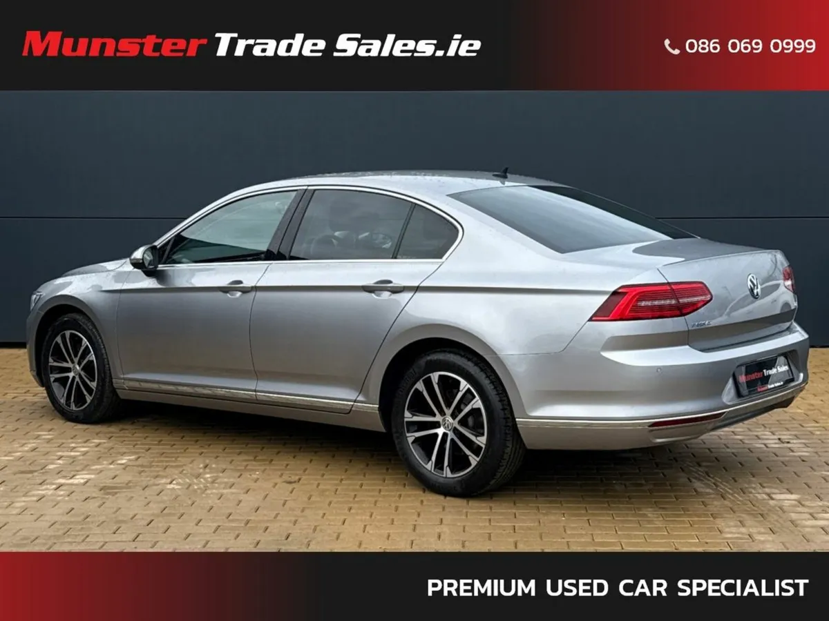 Volkswagen Passat 1.6 TDI 120HP Highline - Image 3