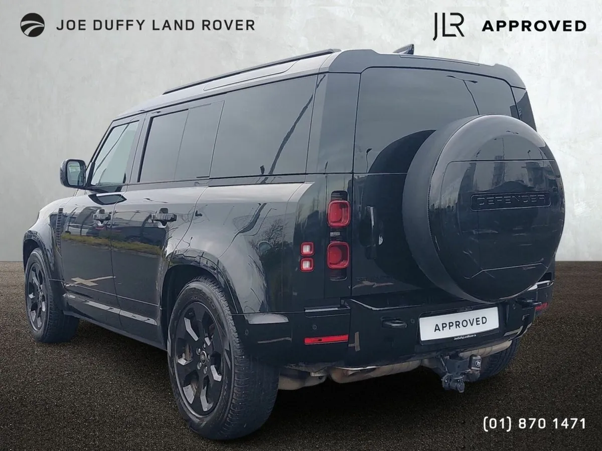 Land Rover Defender *SOLD* X Dynamic SE 3 SEATS 3. - Image 2