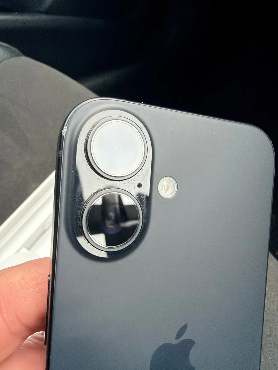Iphone 16 - Image 2
