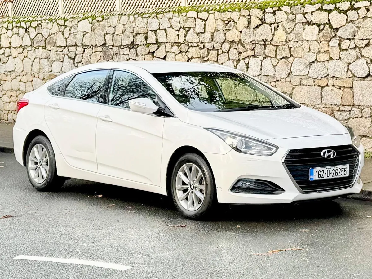 Hyundai i40 NCT - 09/27 Tax - 01/26 - Image 2