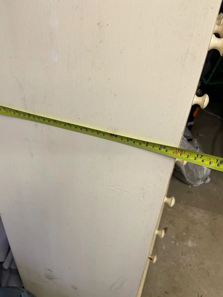 Beautiful solid wood Display/storage unit from Strawbriges in Ashford - Image 4