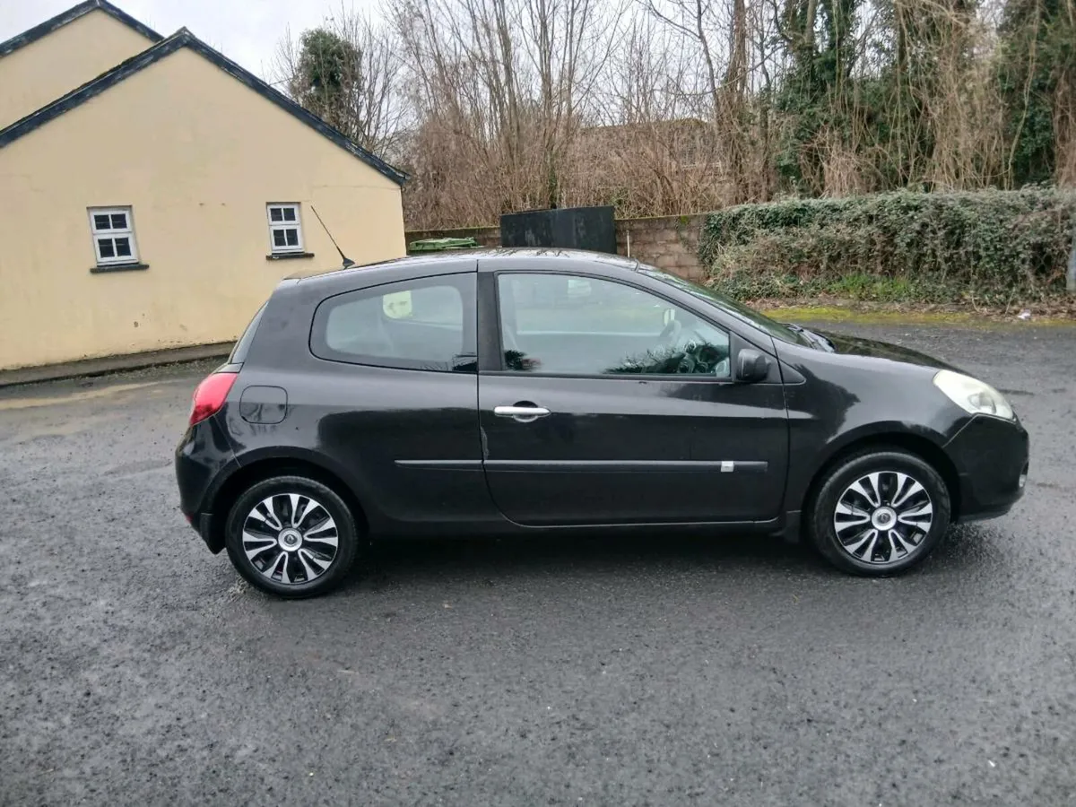 2010 Renault clio 3 door  !! New nct !! - Image 4