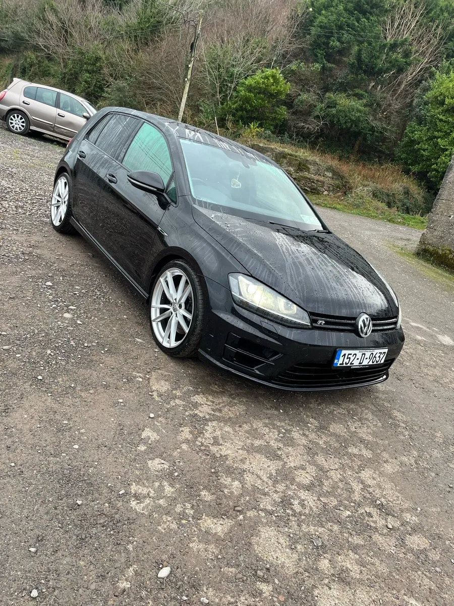 Volkswagen golf r - Image 1
