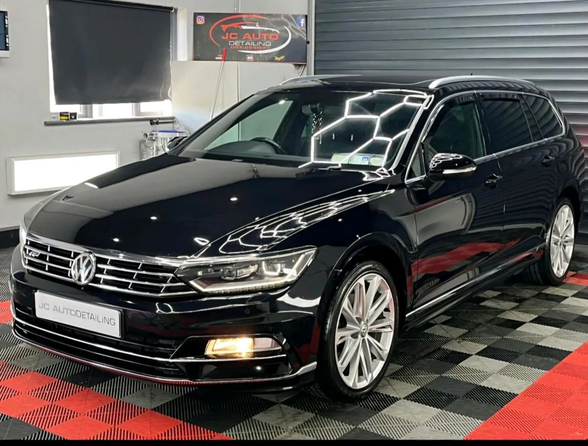 Passat estate R Line - Image 1