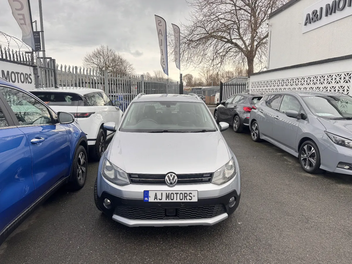 15 VW POLO CROSS 1.2 AUTOMATIC - Image 3