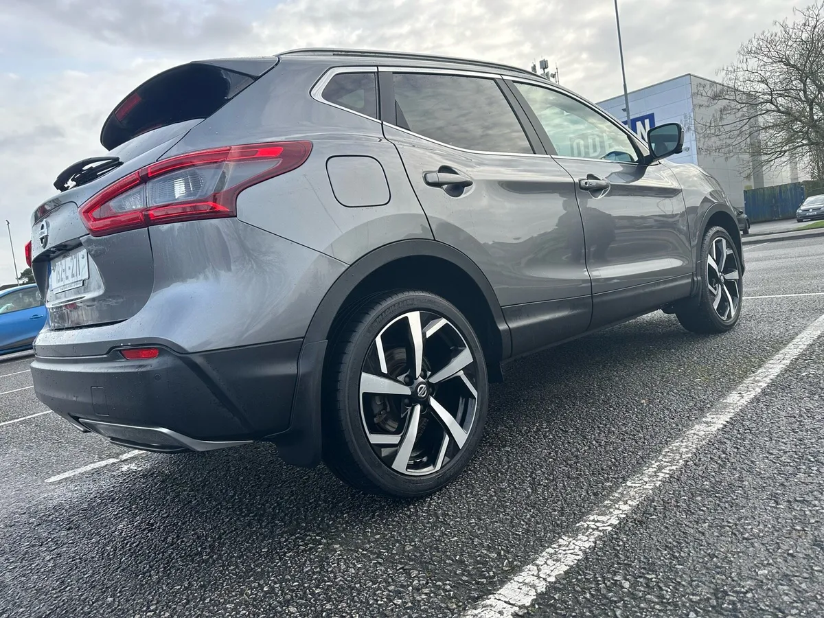 2018 Luxury Qashqai Exceptionally Well Maintained - Image 4