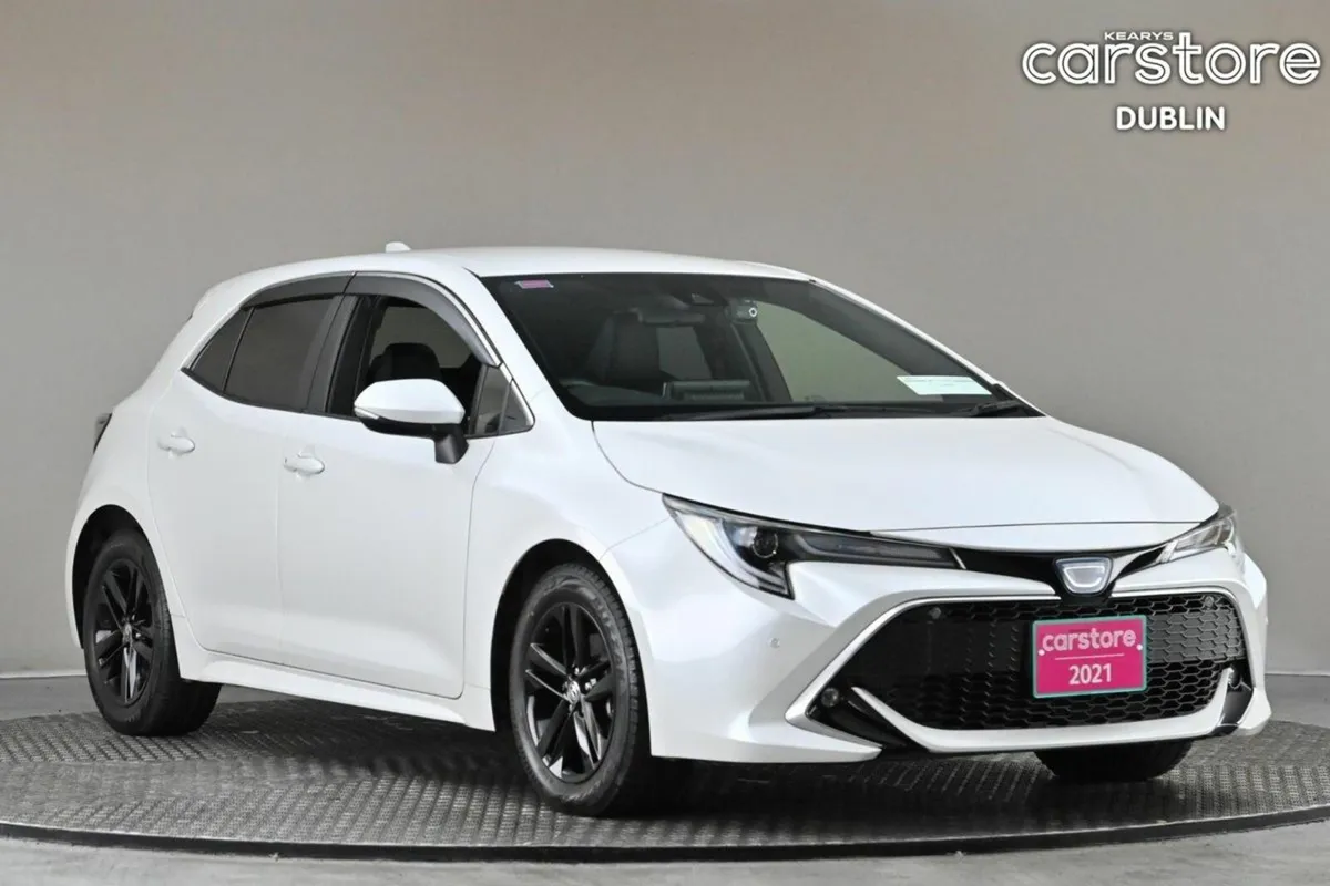 Toyota Corolla 1.8 HYBRID SPORT **HALF LEATHER**9" - Image 1