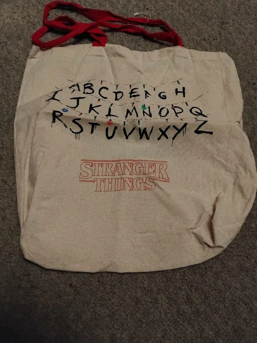 STRANGER THINGS Items - Image 1