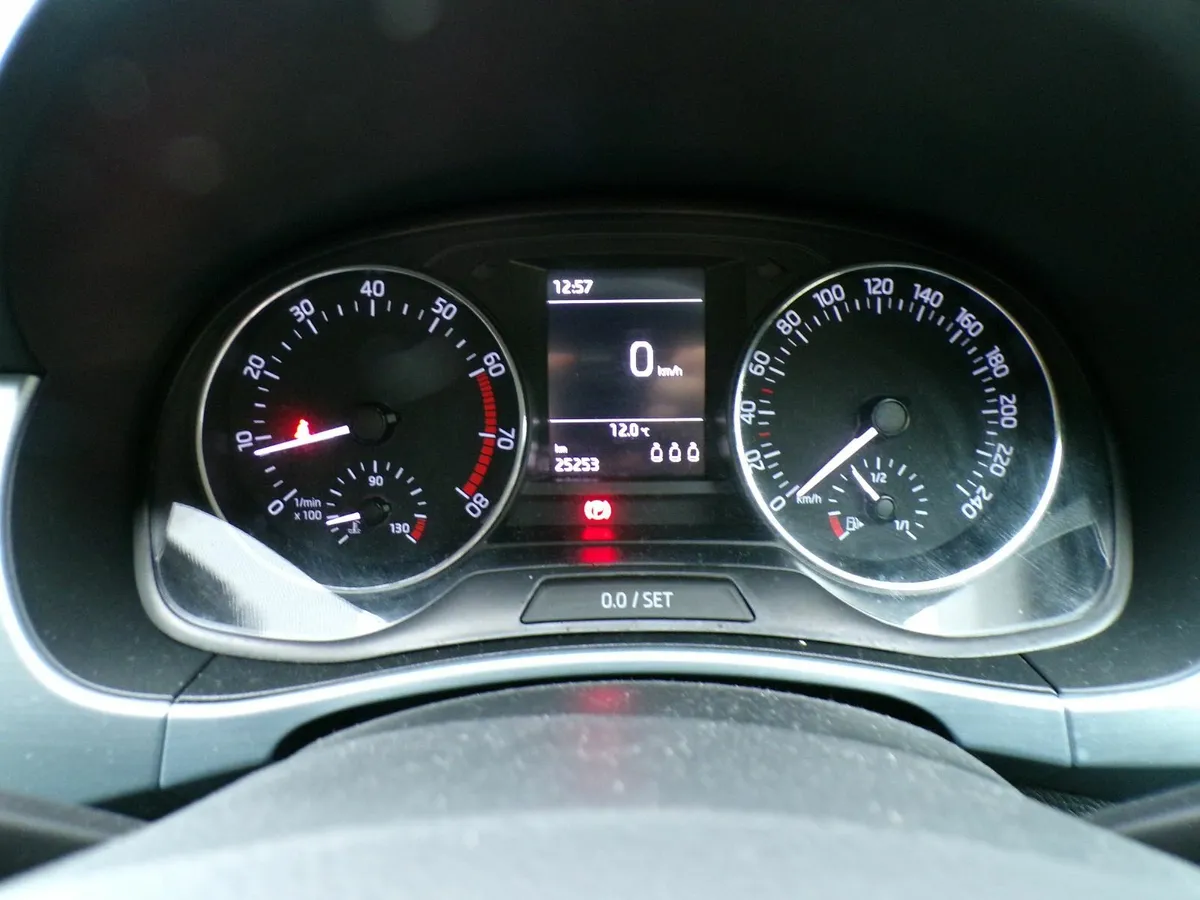 Skoda Fabia 2018 - Image 3