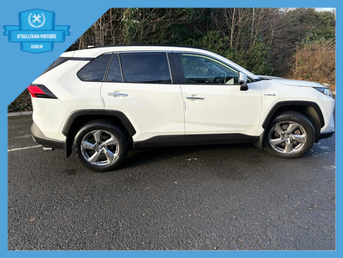 Toyota RAV4 RAV4 HYBRID PLATINUM 2WD 4DR AUTO - Image 4