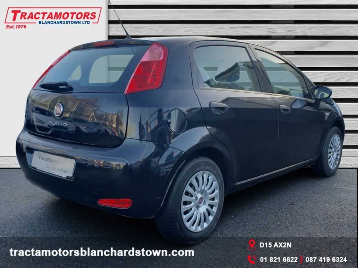 Fiat Punto Grande Punto 5 DOOR - Image 3