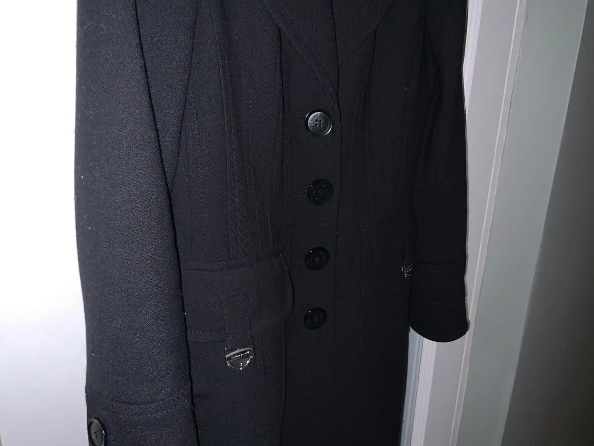 Karen Millen Beautiful Black Coat - Image 2
