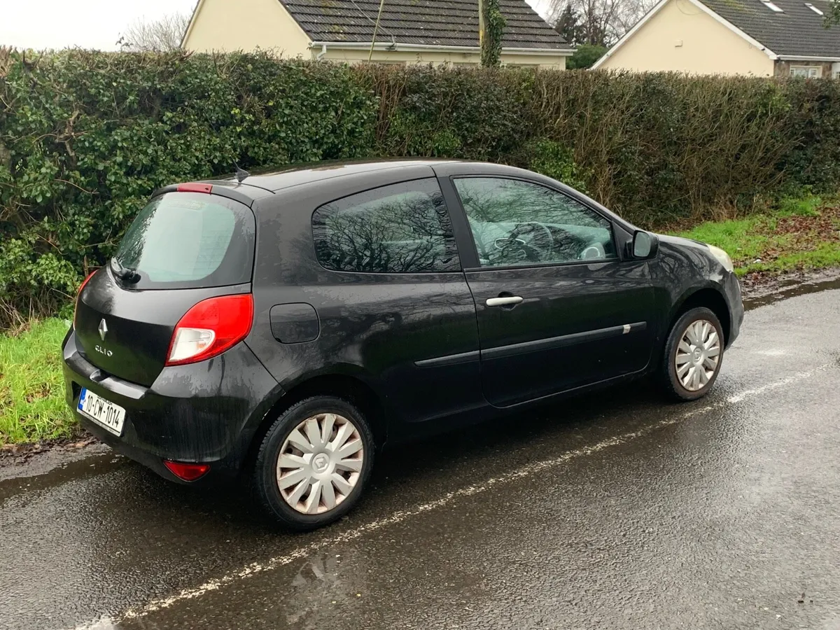 Renault Clio READ AD - Image 3