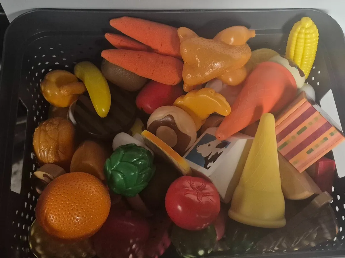 Toy kitchen - Image 3