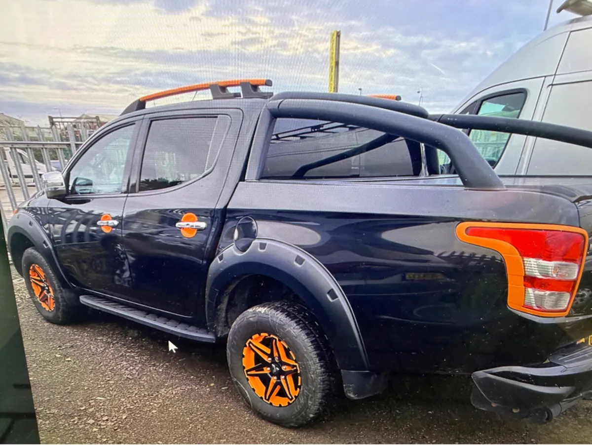 Mitsubishi L200 BARBARIAN SVP II DI- DI-D DCB - Image 4