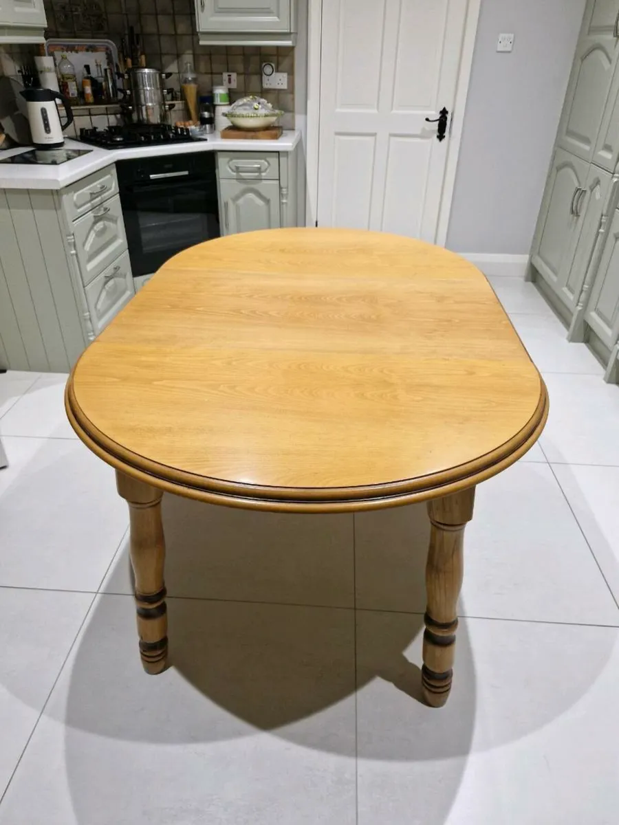 Kitchen table & 6 chairs - Image 2