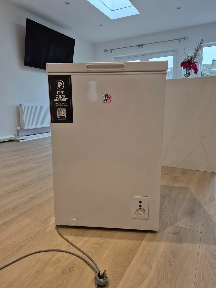 Chest Freezer - Image 1