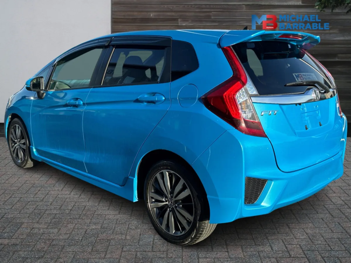 Honda Fit 1.5L Petrol Hybrid Automatic - Image 4