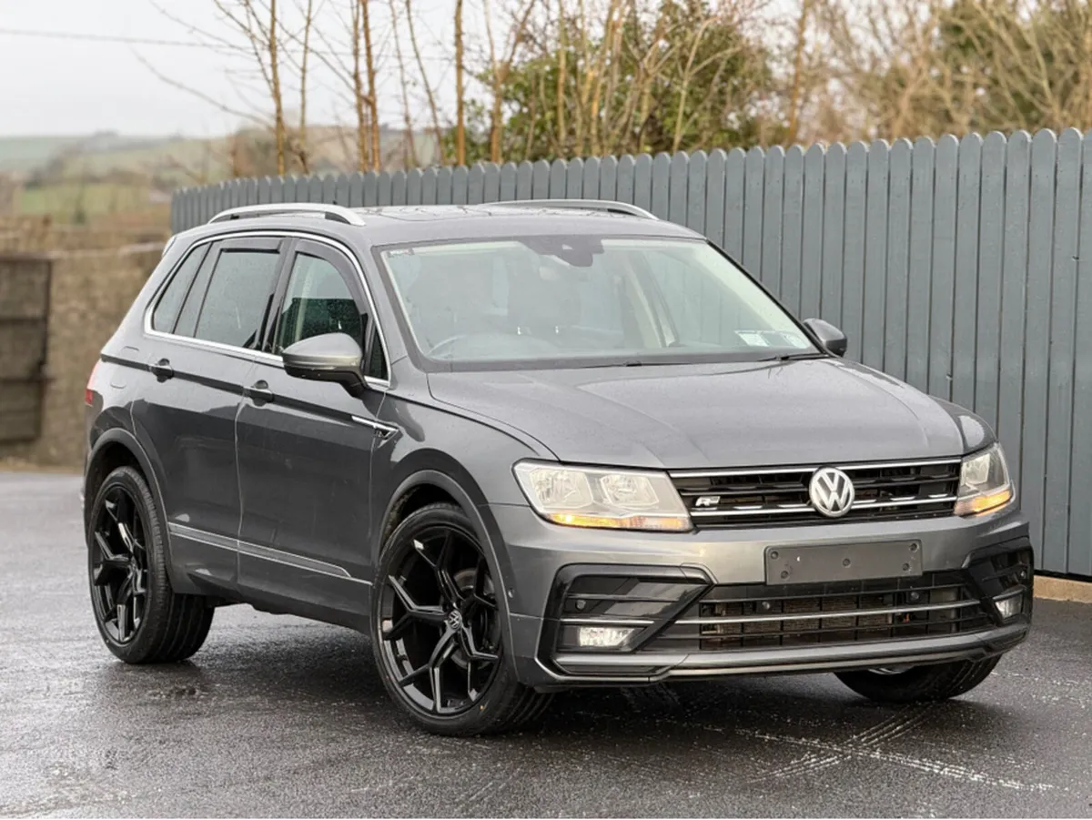 Volkswagen Tiguan 2019 Volkswagen Tiguan R-Line - Image 1