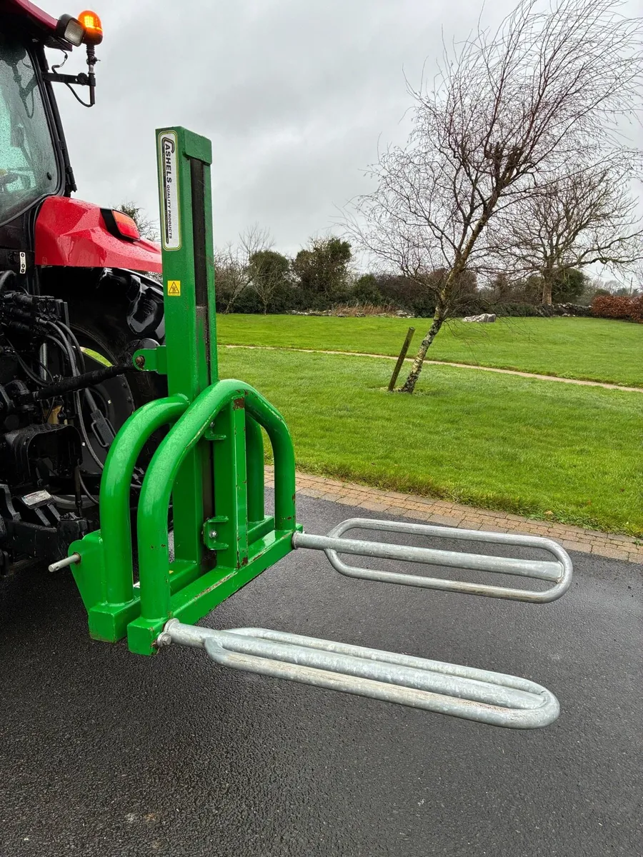 Cashels Pick and Stack Bale Handler - Image 1