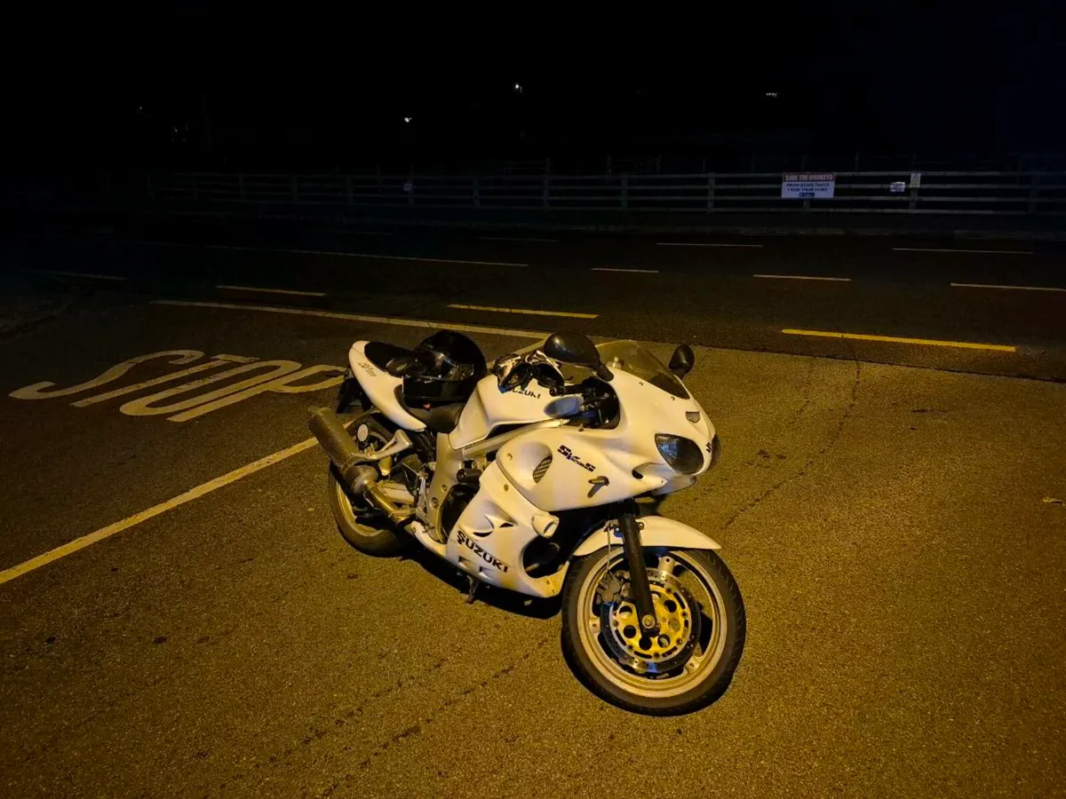 Suzuki SV 400s - Image 2