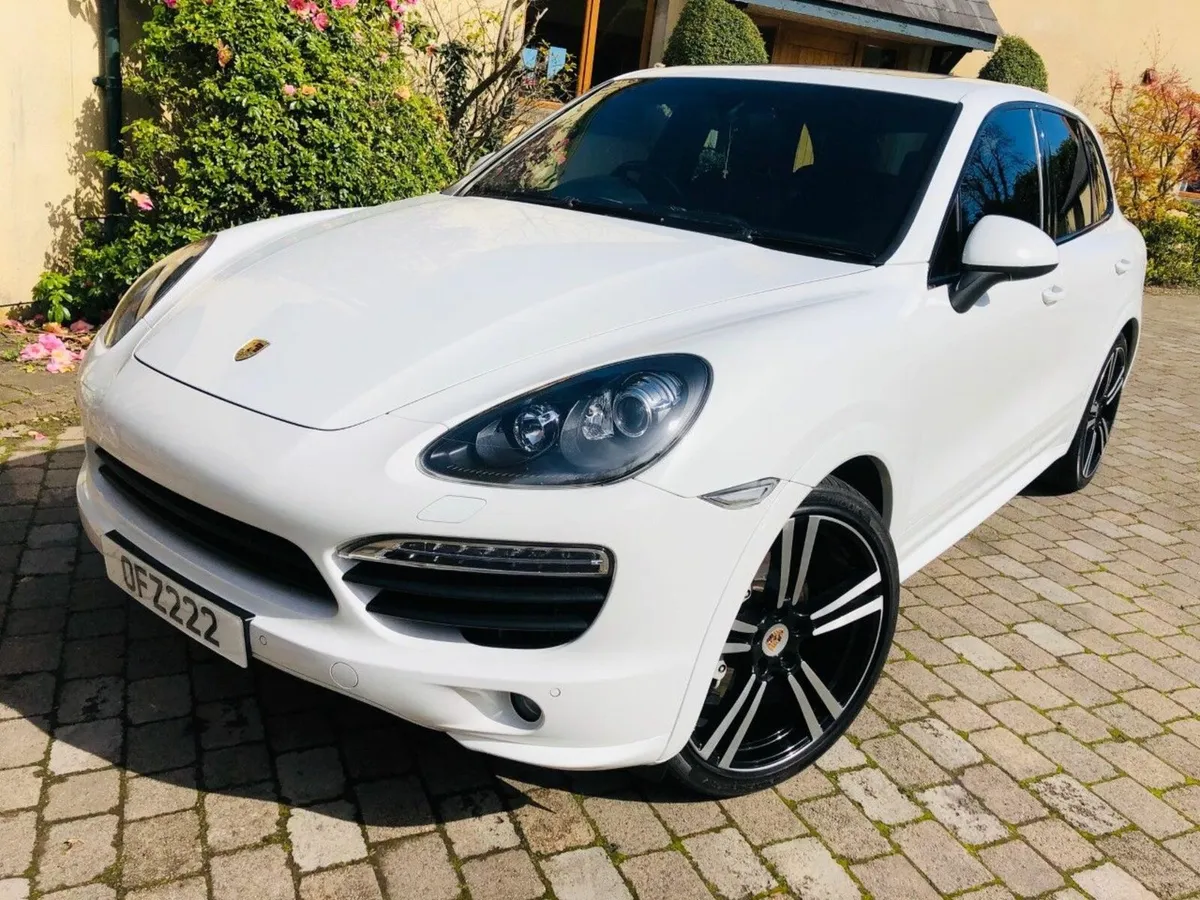 Porsche Cayenne 4.2 V8 Diesel - Mega Spec 500 BHP - Image 4