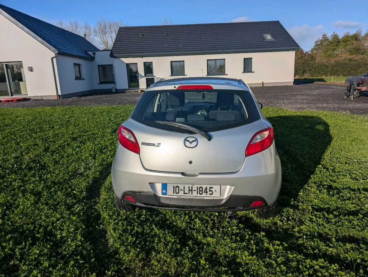 Mazda 2 2010 - Image 4