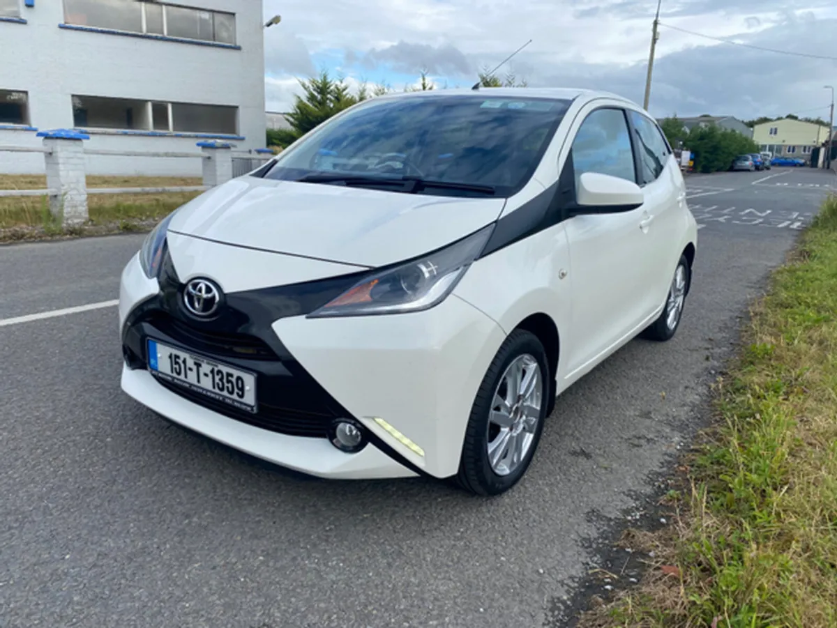 Toyota Aygo 1.0 5DR X-PLAY 4DR - Image 1