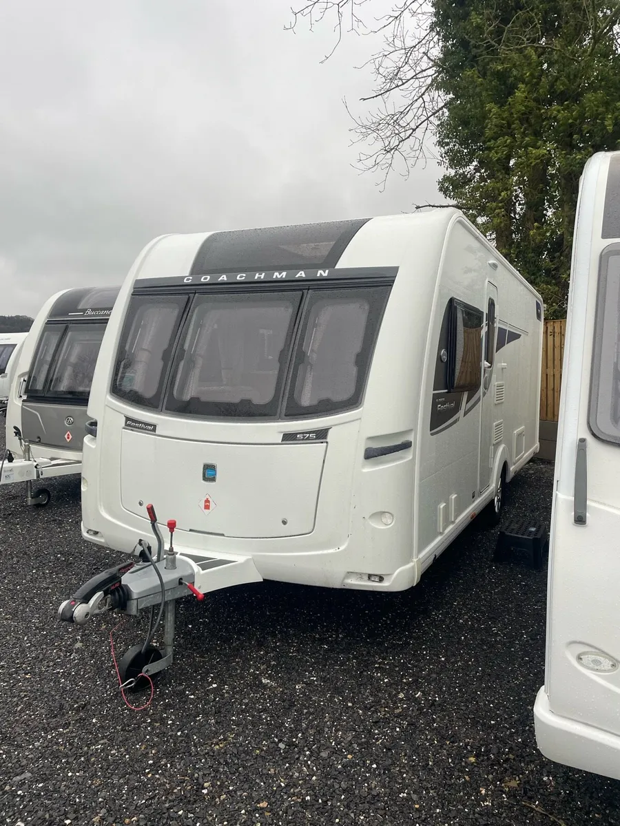 Coachman Festival 4 Berth Island Bed Caravan - Image 1