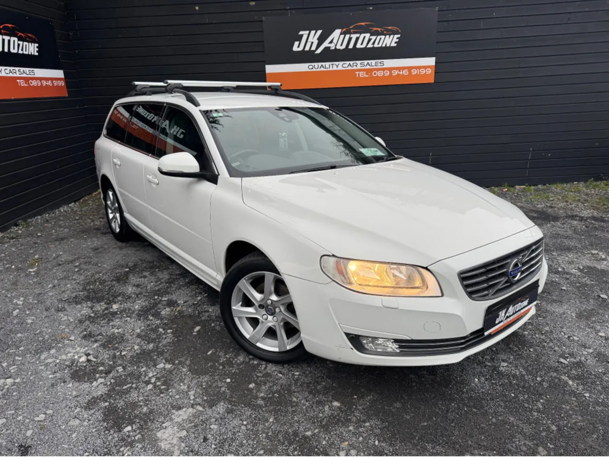 Volvo V70 2.0 D D4 SE NAV 181BHP 5DR - Image 1