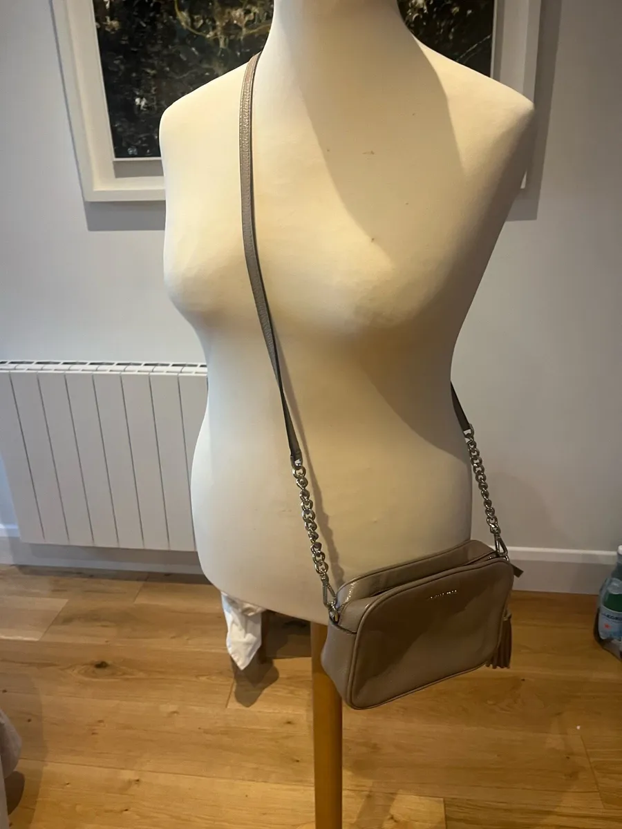 Michael kors bag - Image 1