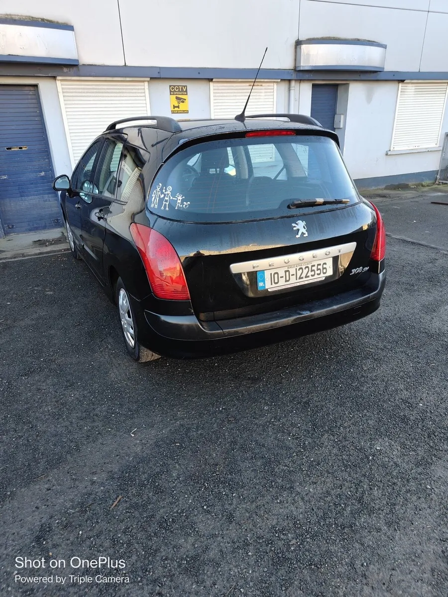 Black Peugeot 308 - Image 4