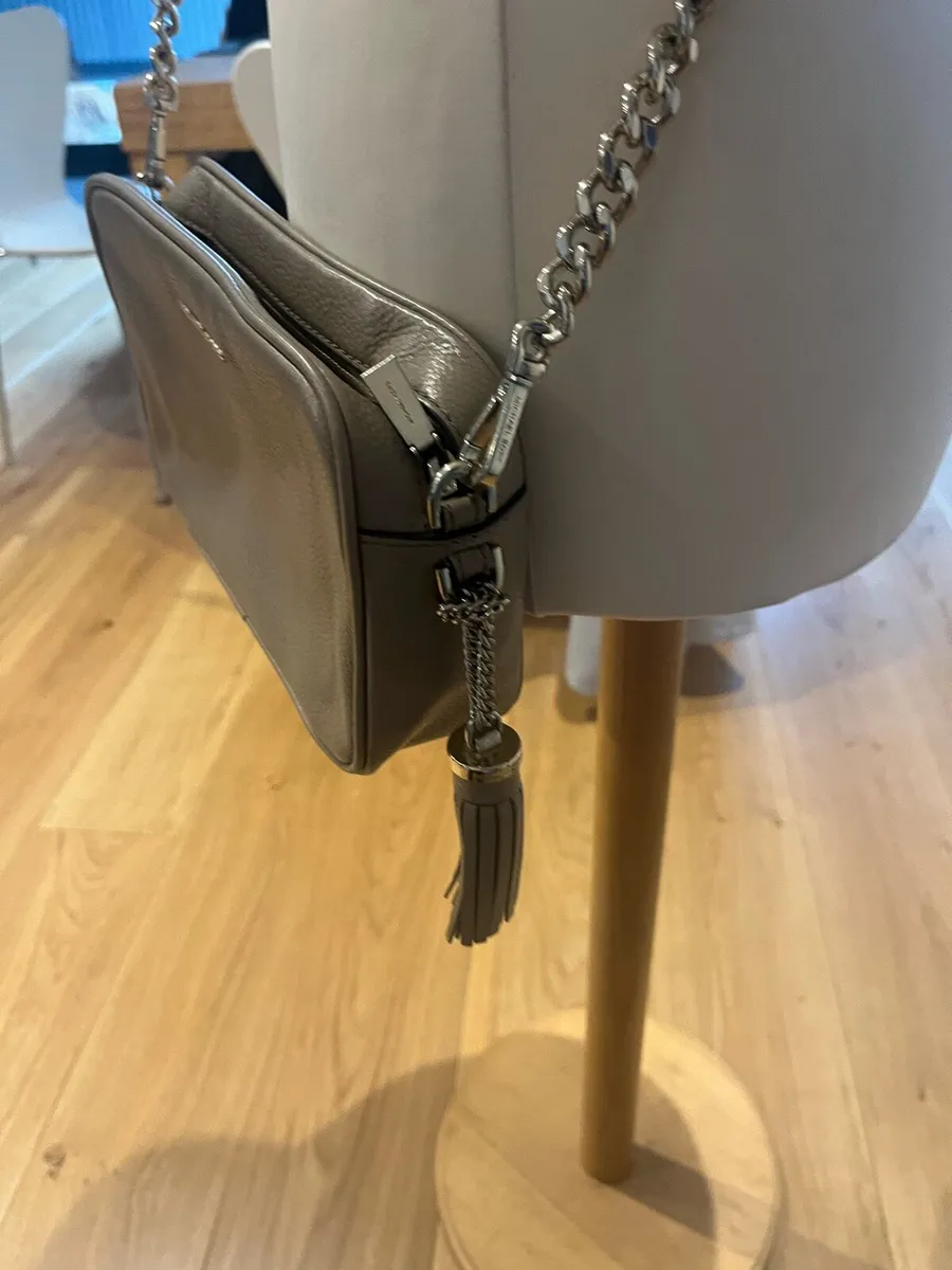 Michael kors bag - Image 4