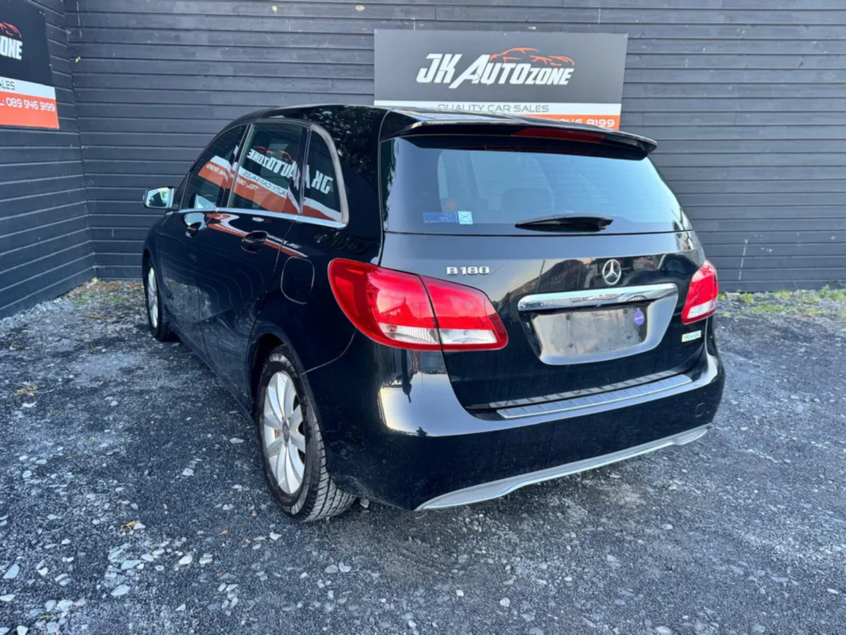 Mercedes-Benz B-Class B180 1.6 AUTO - Image 4