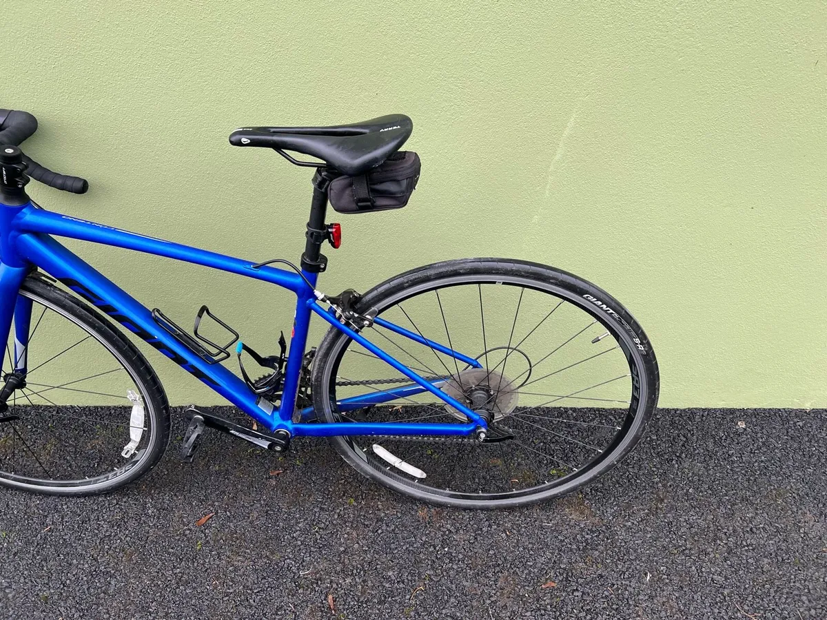 Giant Contend 1 Road cycling bike - Image 3