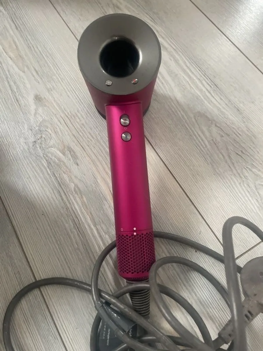 dyson hair dryer - Image 2
