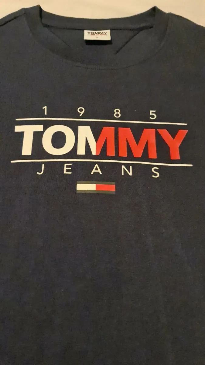 Tommy hilfiger t shirt - Image 2